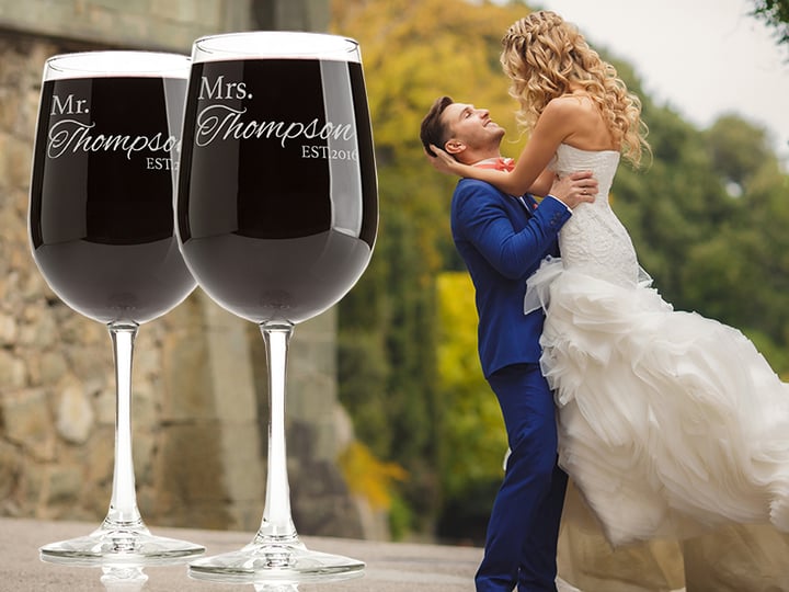 Wedding Champagne Flutes.png