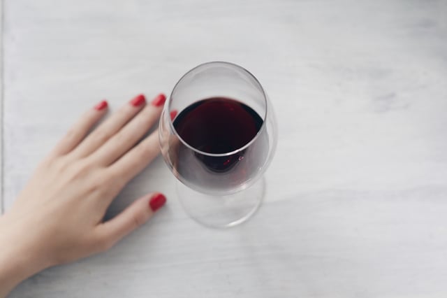red-wine-glass-red-nails.jpg